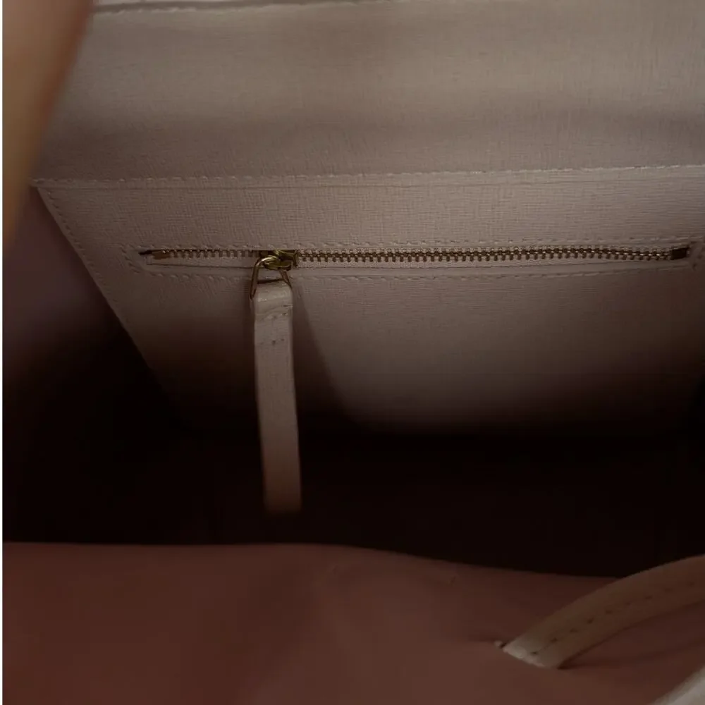Mansur Gavriel mansur gavriel